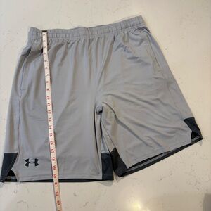Under Armour HeatGear Mens Athletic Shorts XL Gray Loose Fit